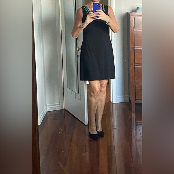 Vacation Dress - Picture 5 of 9